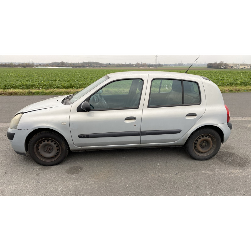 Plage arriere RENAULT CLIO 2 Photo n°10