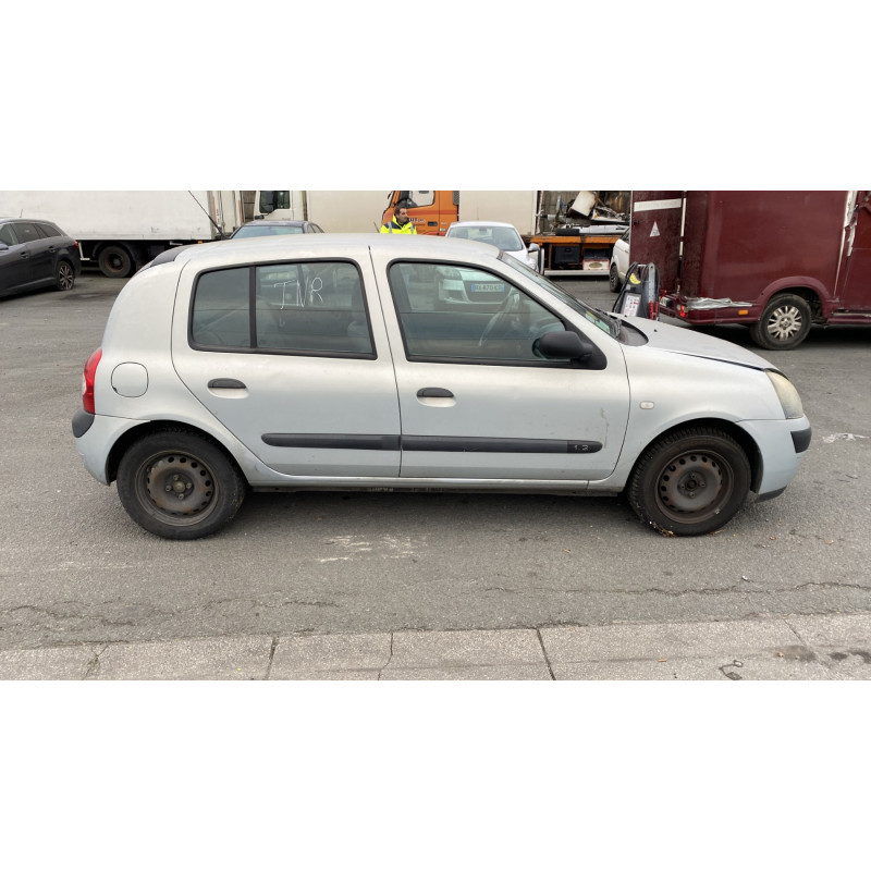 Plage arriere RENAULT CLIO 2 Photo n°11