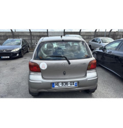 Leve vitre electrique avant gauche TOYOTA YARIS 1