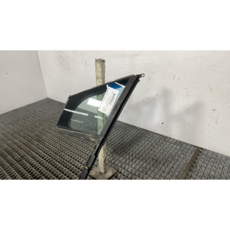 Custode avant gauche (porte) PEUGEOT 5008 1