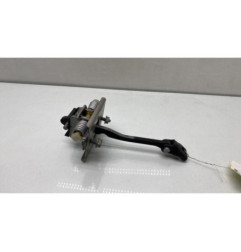 Arret de porte avant droit PEUGEOT 5008 1
