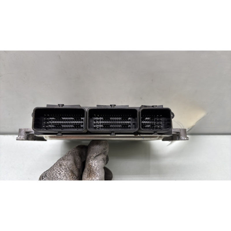 Calculateur moteur RENAULT SCENIC 3 Photo n°3