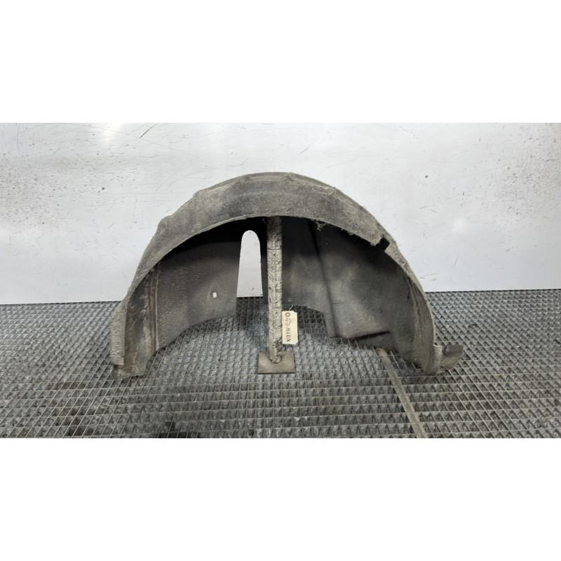 Pare boue arriere gauche PEUGEOT 1007 Photo n°4