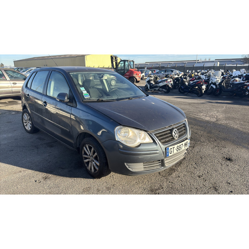 Capot VOLKSWAGEN POLO 4 Photo n°11
