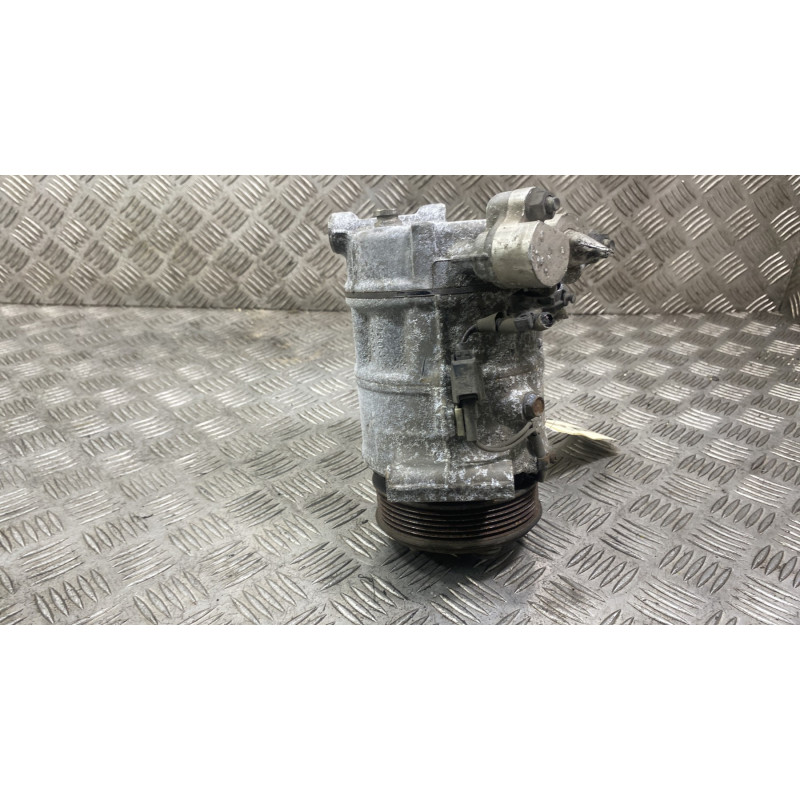 Compresseur clim FORD FOCUS 3 Photo n°4