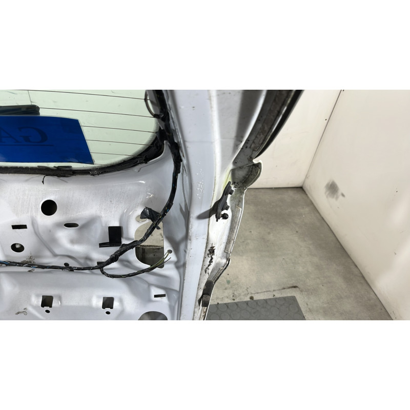 Malle/Hayon arriere FORD FOCUS 3 Photo n°8
