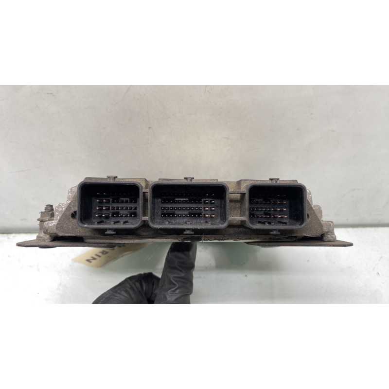 Calculateur moteur PEUGEOT 307 Photo n°3