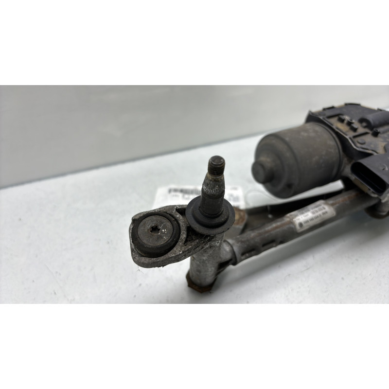 Moteur essuie glace avant droit VOLKSWAGEN GOLF PLUS Photo n°2
