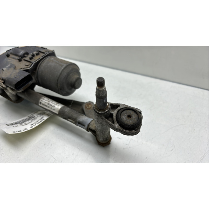 Moteur essuie glace avant gauche VOLKSWAGEN GOLF PLUS Photo n°3
