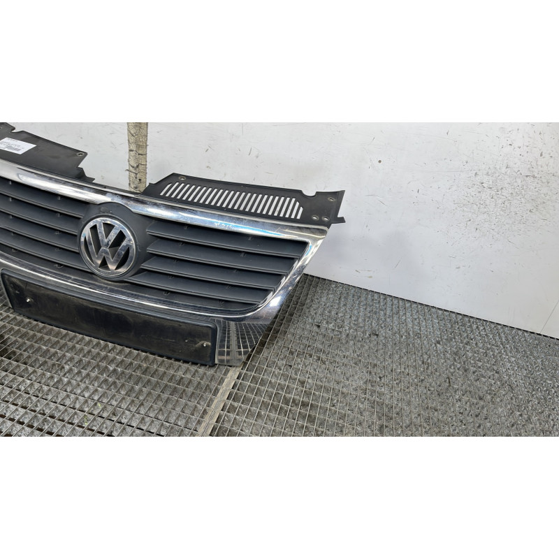 Calandre VOLKSWAGEN PASSAT 5 Photo n°3