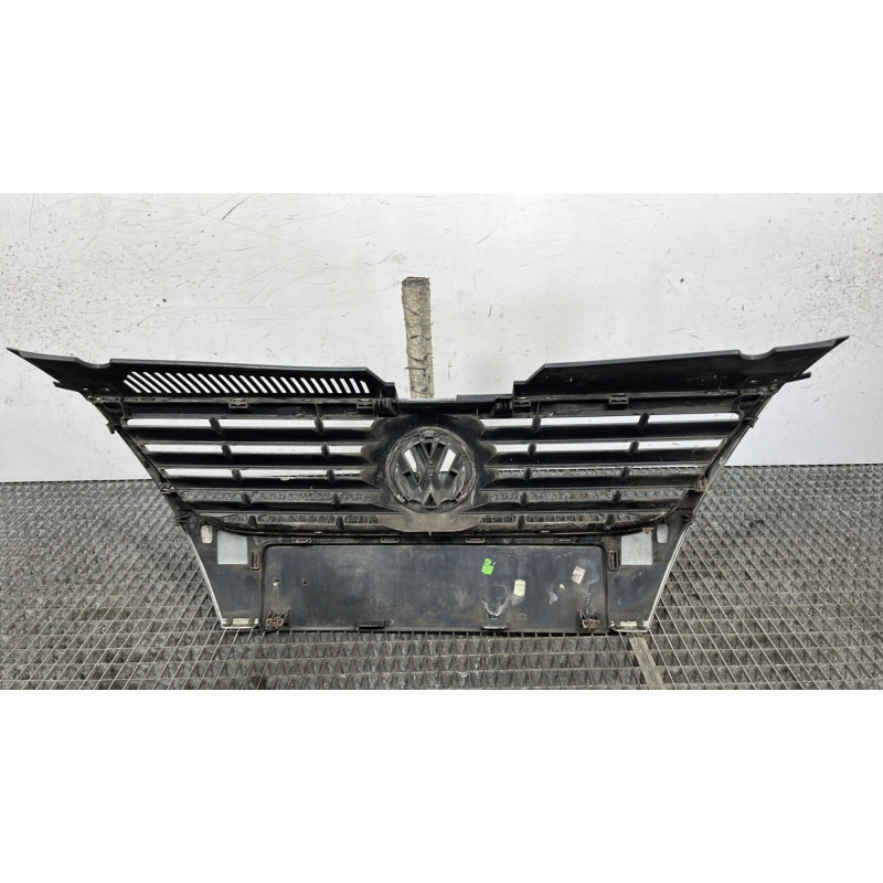 Calandre VOLKSWAGEN PASSAT 5 Photo n°4