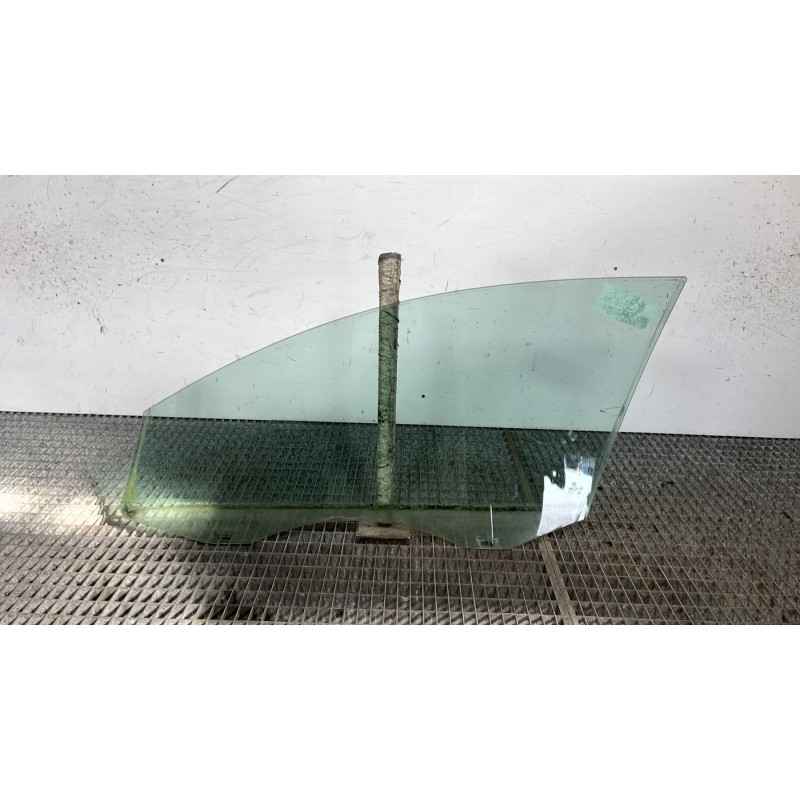Vitre avant droit VOLKSWAGEN PASSAT 5 Photo n°4