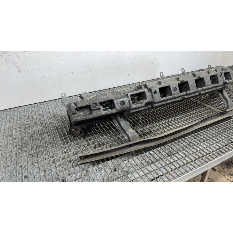 Renfort pare choc avant (traverse) VOLKSWAGEN PASSAT 5 Photo n°2