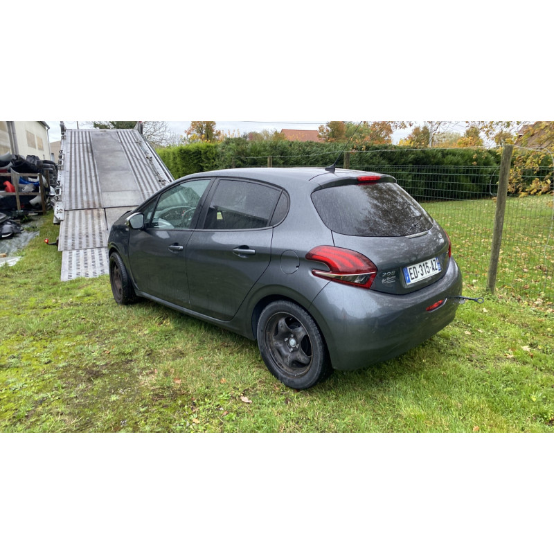 Boitier BSI PEUGEOT 208 1 Photo n°8