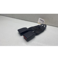 Attache ceinture arriere centrale DACIA DUSTER 1