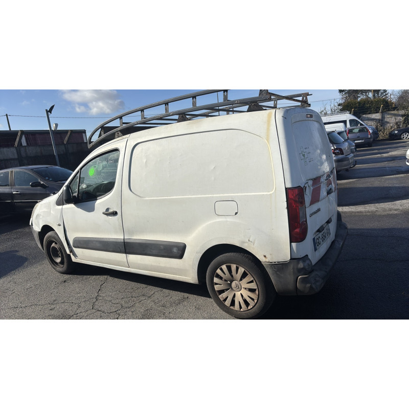 Vitre avant gauche CITROEN BERLINGO 2 Photo n°10