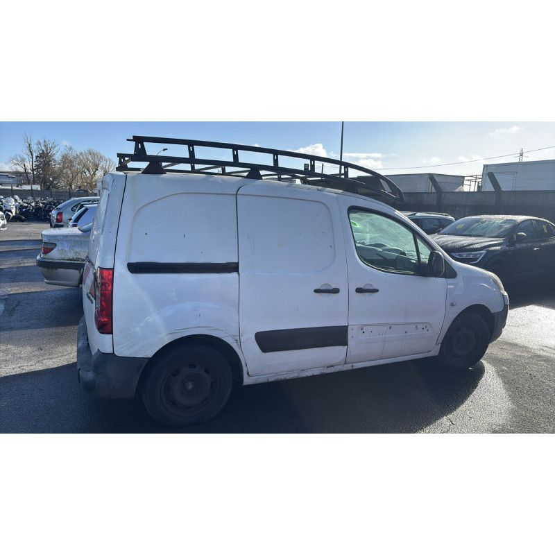 Vitre avant gauche CITROEN BERLINGO 2 Photo n°11
