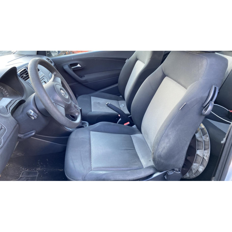 Actionneur verrou trappe d'essence VOLKSWAGEN POLO 5 Photo n°7
