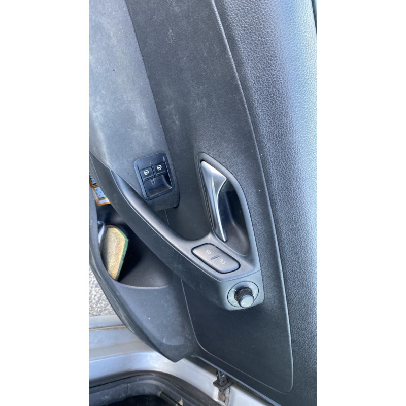 Actionneur verrou trappe d'essence VOLKSWAGEN POLO 5 Photo n°15