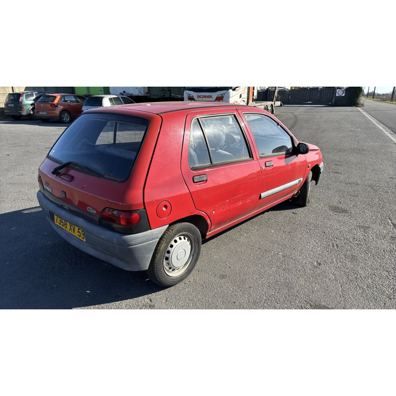 Pare choc arriere RENAULT CLIO 1 Photo n°9