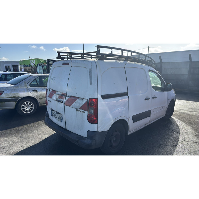 Feu arriere stop central CITROEN BERLINGO 2 Photo n°6