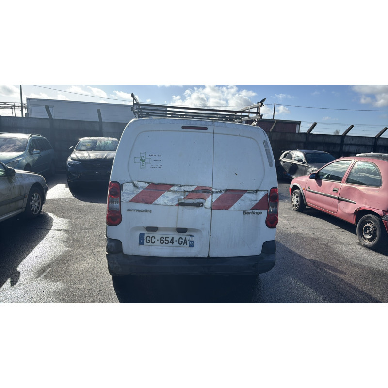 Feu arriere stop central CITROEN BERLINGO 2 Photo n°8