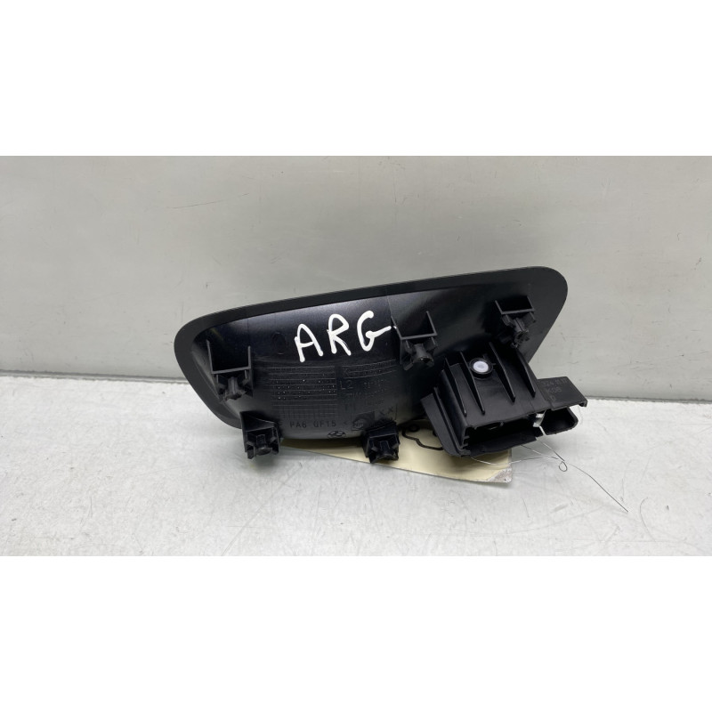 Poignee interieur arriere gauche BMW SERIE 2 F45 ACTIVE Photo n°2