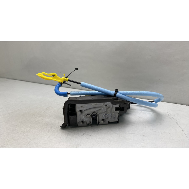 Serrure avant droit BMW SERIE 2 F45 ACTIVE Photo n°1