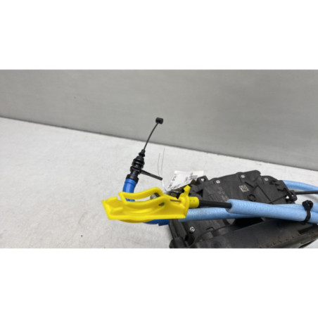 Serrure avant droit BMW SERIE 2 F45 ACTIVE