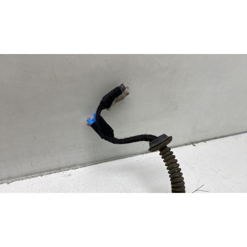 Verin de coffre BMW SERIE 2 F45 ACTIVE Photo n°3