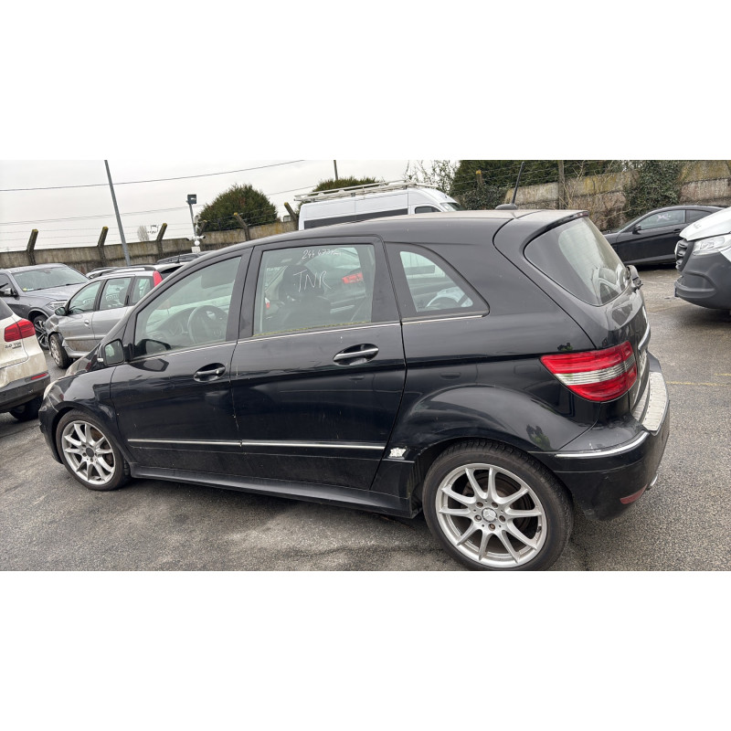 Feu arriere secondaire droit (feux) MERCEDES CLASSE B 245 Photo n°9