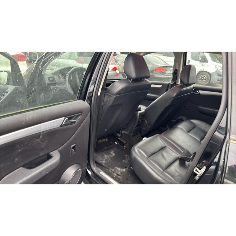 Feu arriere secondaire droit (feux) MERCEDES CLASSE B 245 Photo n°13