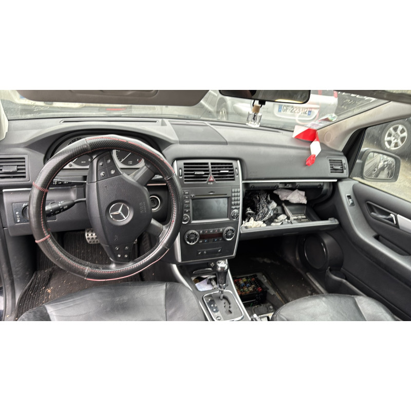 Feu arriere secondaire droit (feux) MERCEDES CLASSE B 245 Photo n°16