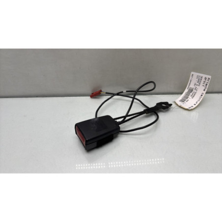 Attache ceinture avant droit MERCEDES CLASSE B 245