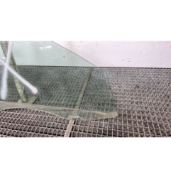 Vitre avant droit VOLKSWAGEN PASSAT 5