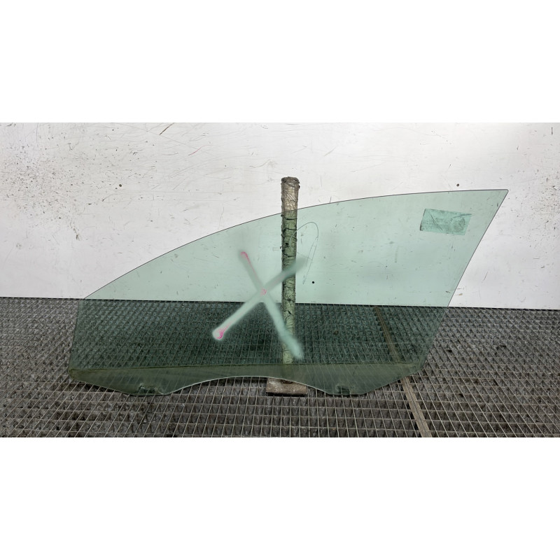 Vitre avant droit VOLKSWAGEN PASSAT 5 Photo n°4