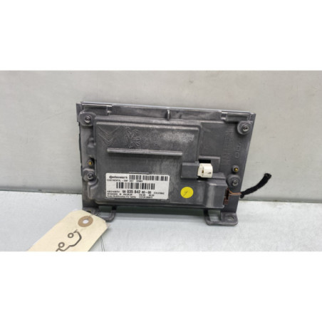 Ecran GPS PEUGEOT 2008 1