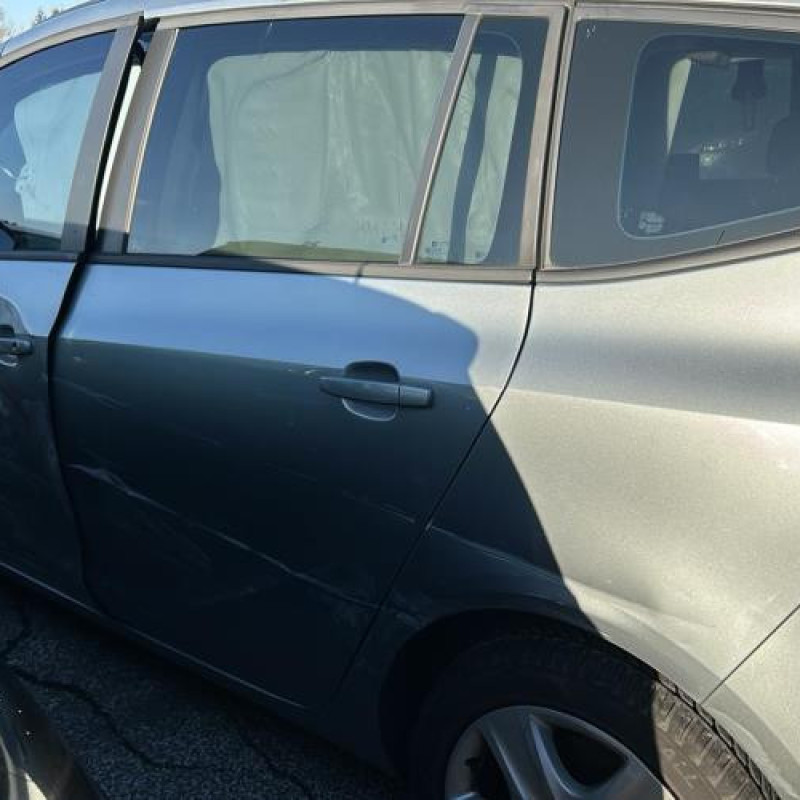 Feu arriere secondaire gauche (feux) OPEL ZAFIRA TOURER C Photo n°9