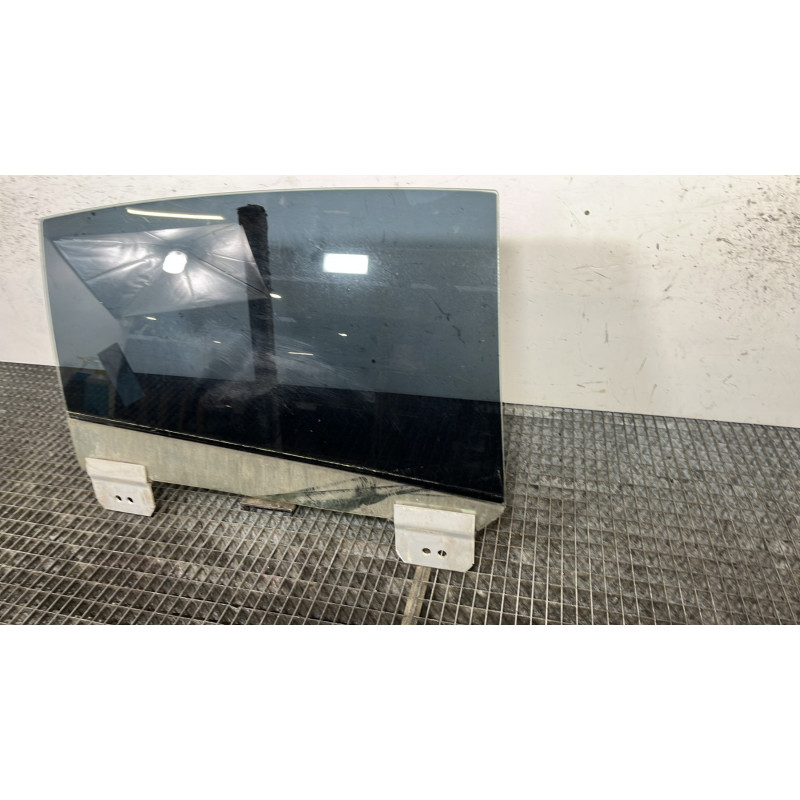 Vitre arriere droit CITROEN C6 Photo n°3