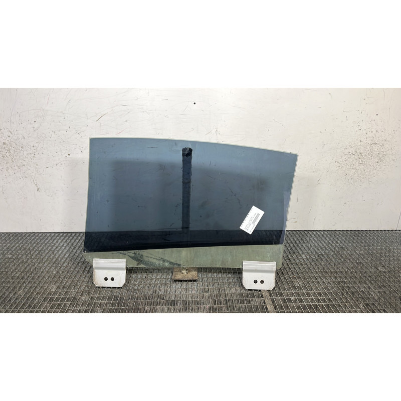 Vitre arriere droit CITROEN C6 Photo n°4