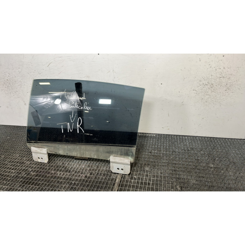 Vitre arriere gauche CITROEN C6 Photo n°3