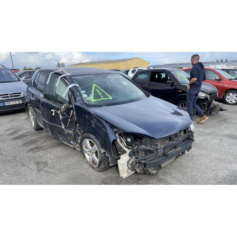 Vitre arriere droit VOLKSWAGEN GOLF 5 Photo n°9