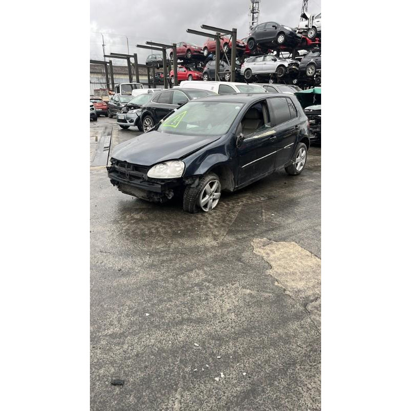 Vitre arriere droit VOLKSWAGEN GOLF 5 Photo n°10