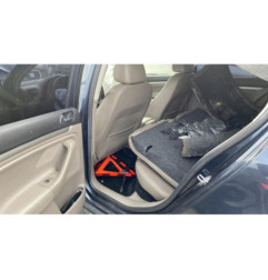 Vitre arriere droit VOLKSWAGEN GOLF 5