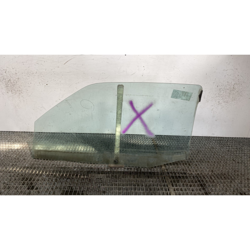 Vitre avant droit CITROEN ZX Photo n°7