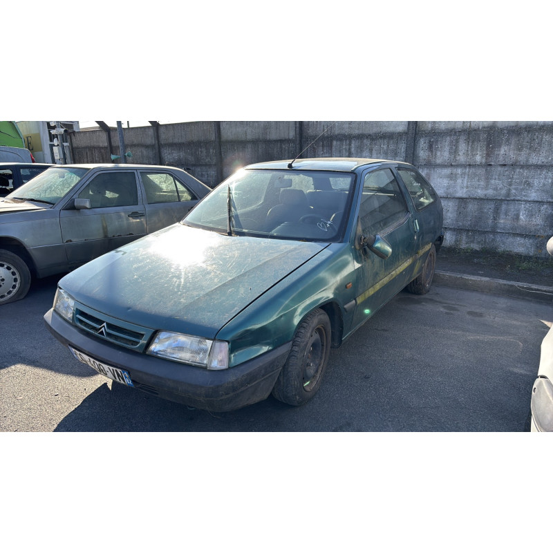 Vitre avant droit CITROEN ZX Photo n°8