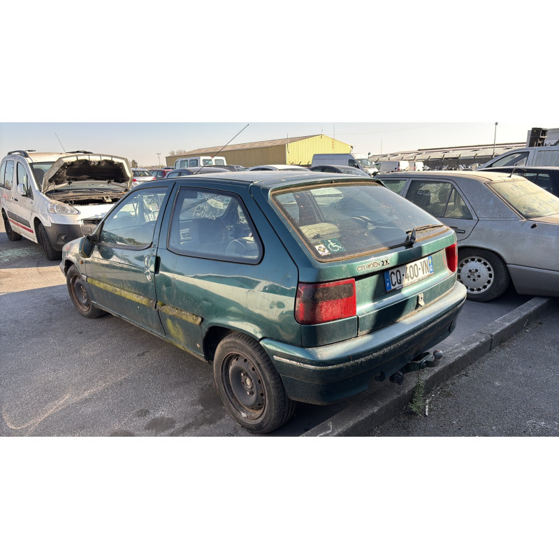 Vitre avant droit CITROEN ZX Photo n°11