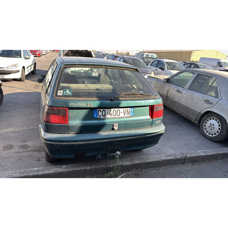 Vitre avant droit CITROEN ZX Photo n°12
