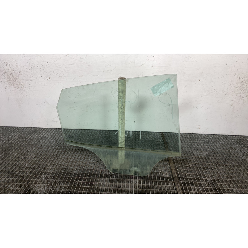 Vitre arriere gauche SEAT IBIZA 4 Photo n°4