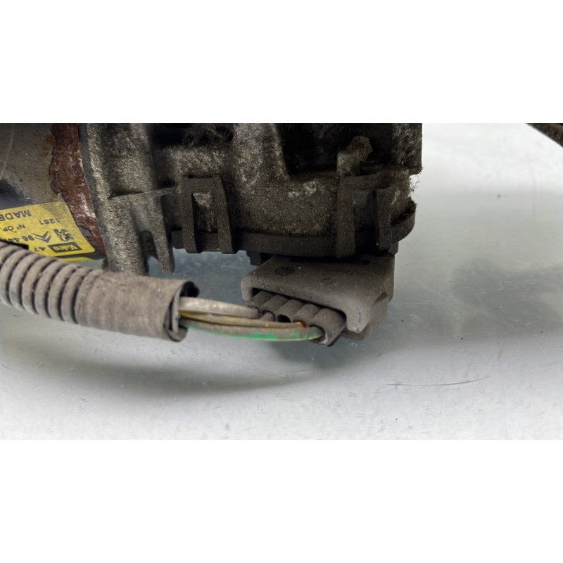 Moteur essuie glace avant PEUGEOT PARTNER 1 Photo n°2
